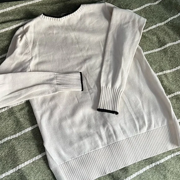 Cute knit embroidered Cat outline sweater Anne Taylor’s Loft - Picture 2 of 6